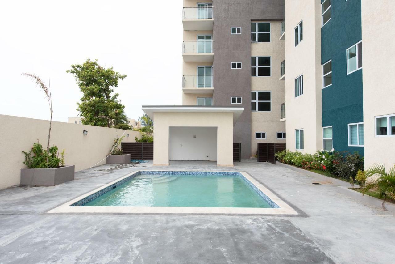 The Crimson Apartment 金斯敦 外观 照片